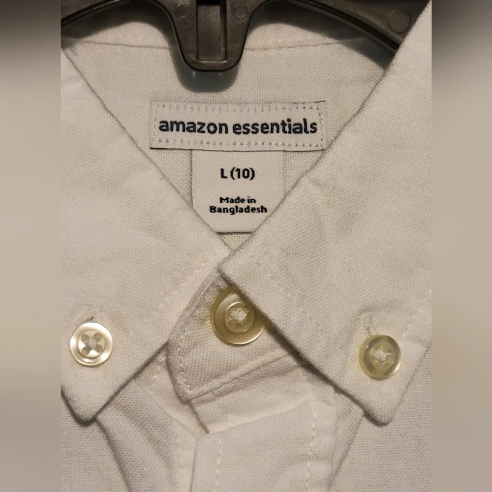 Amazon essentials white button down shirt - Picture 2 of 3